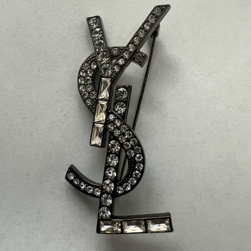 Elegant Black and Silver Brooch